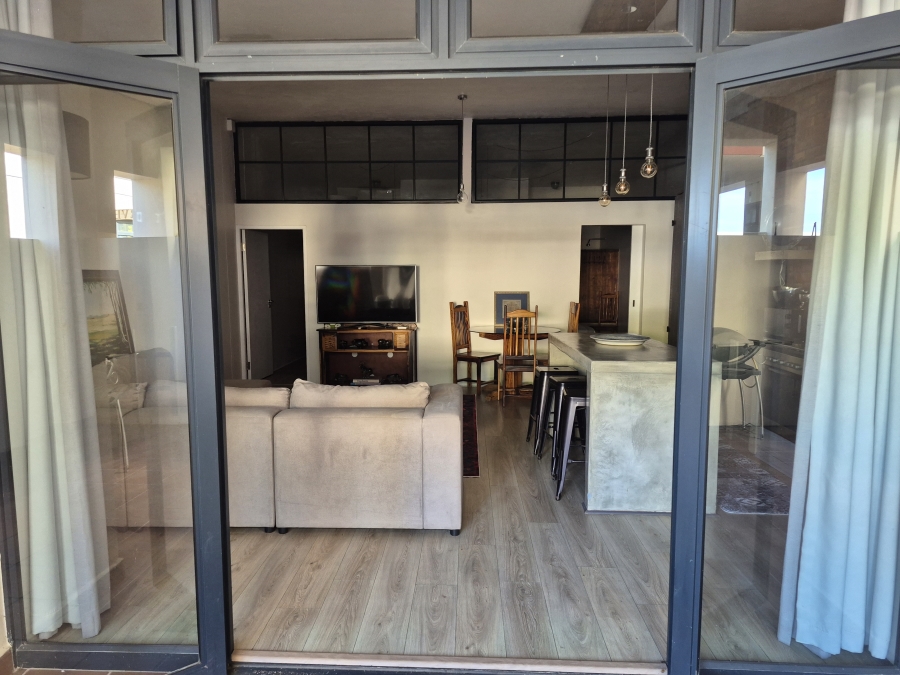 2 Bedroom Property for Sale in Knysna Central Western Cape